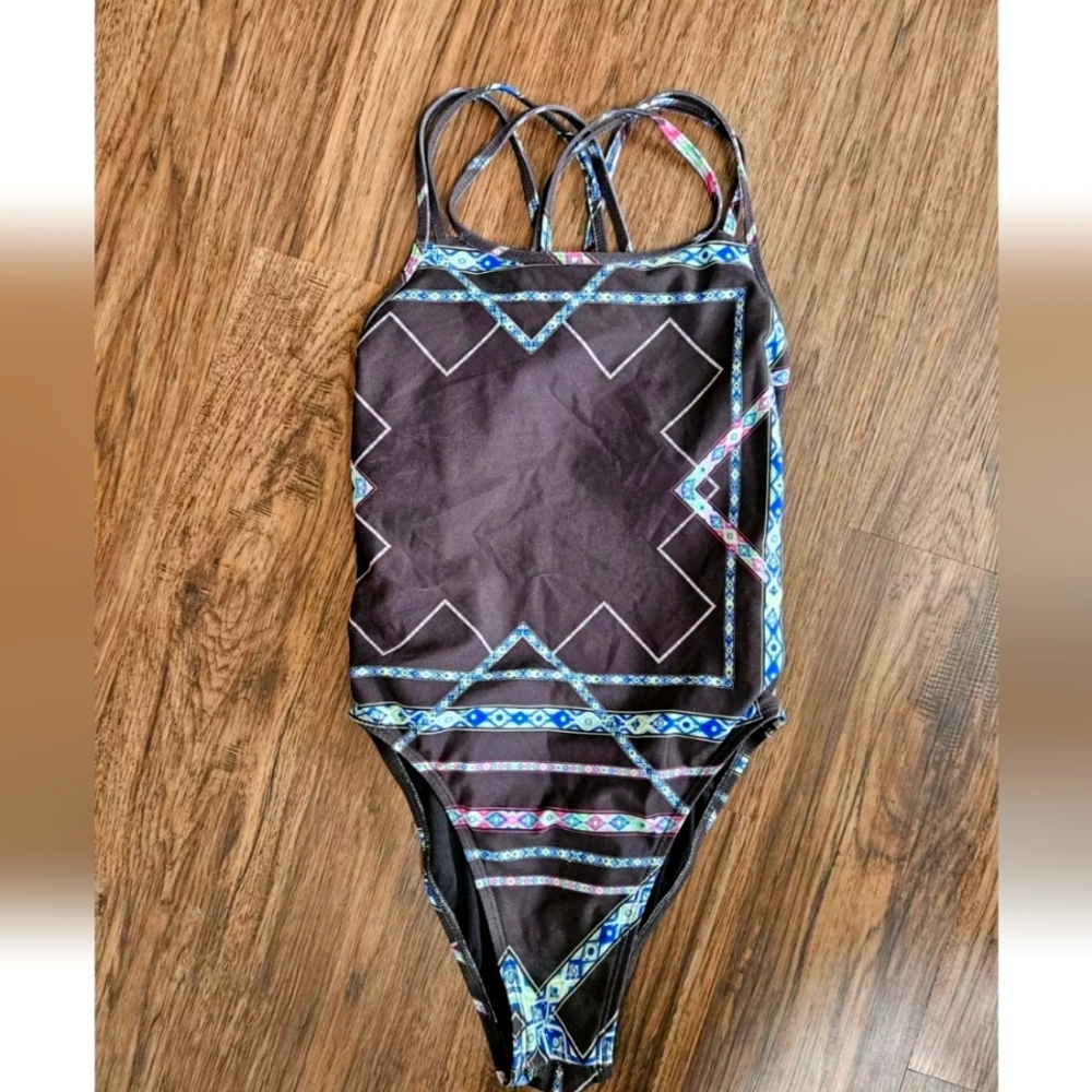 Jolyn Ryker Size 30 One Piece Fixed Back Swimsuit
